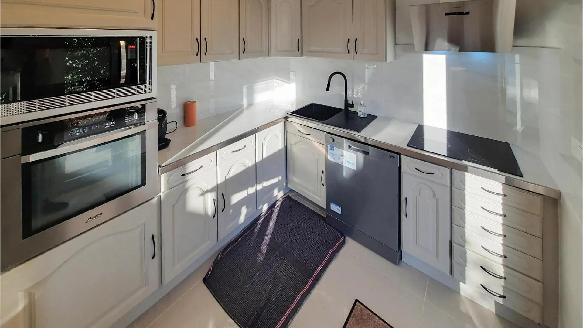 Holiday home Lovely Home In Moelan-Sur-Mer With Kitchen