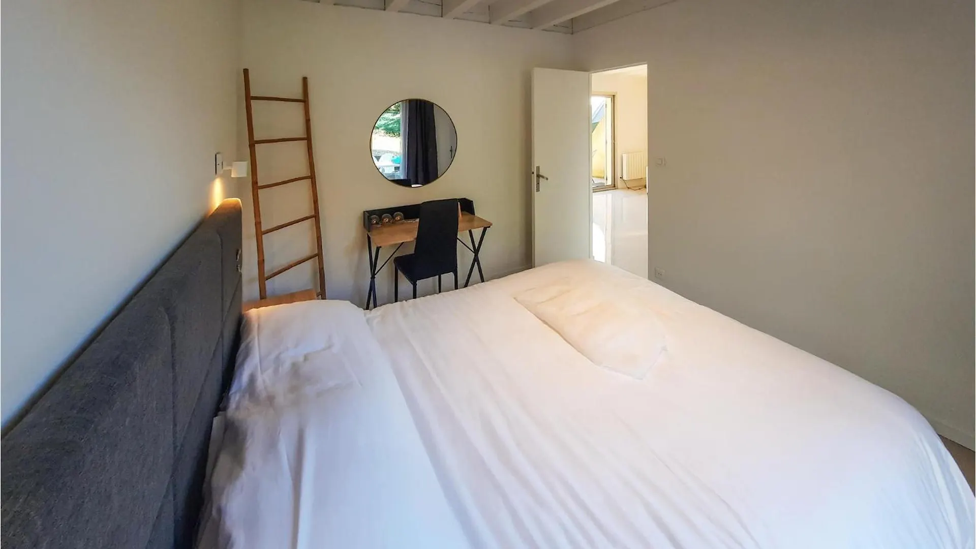 Vakantiehuis Lovely Home In Moelan-Sur-Mer With Kitchen